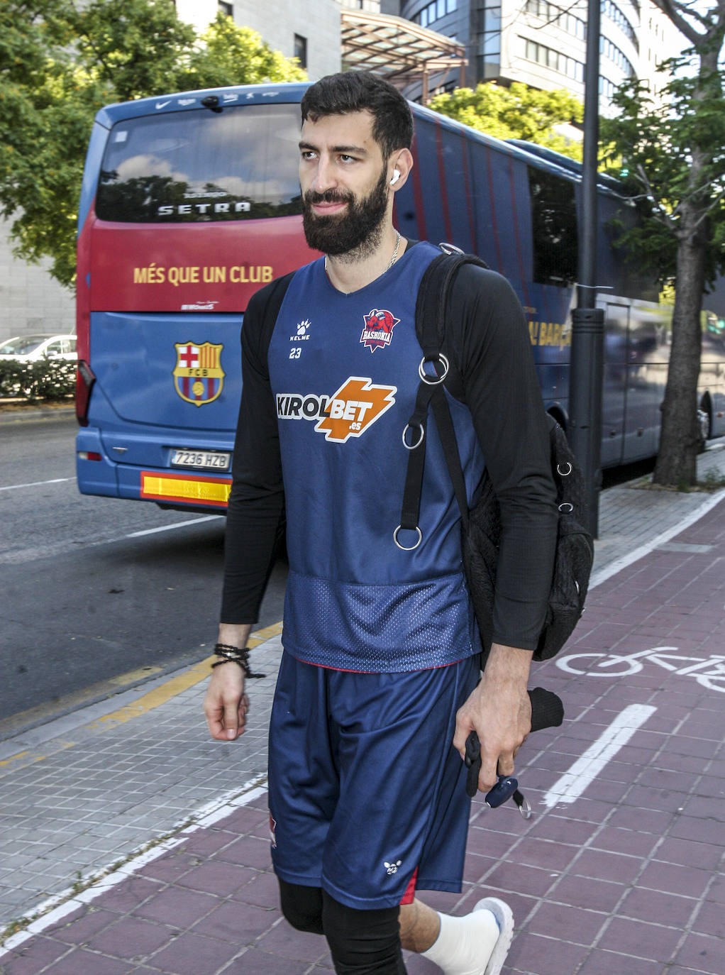 Fotos: Reclusión monacal y doble turno de entrenamiento para el Baskonia