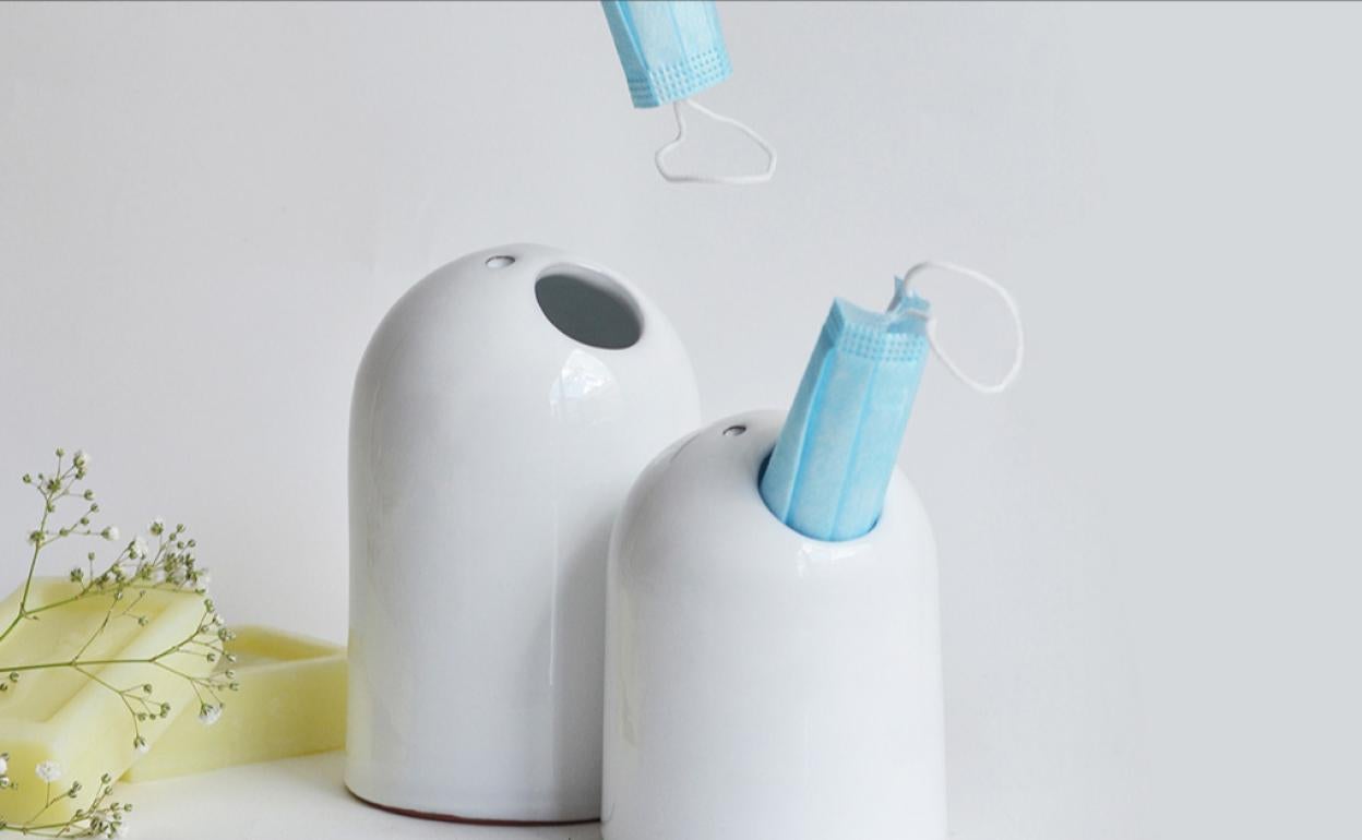 Unos diseñadores vascos crean el posamascarillas más divertido (y decorativo) que has visto hasta ahora