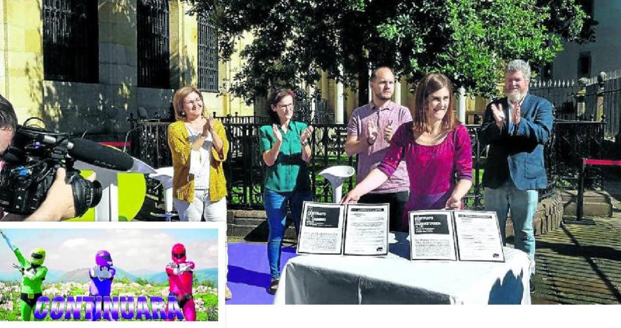 La candidata de Elkarrekin Podemos, Miren Gorrotxategi, ayer en un acto político en la Casa de Juntas de Gernika. A la izquierda, un fotograma del vídeo electoral de los morados. 