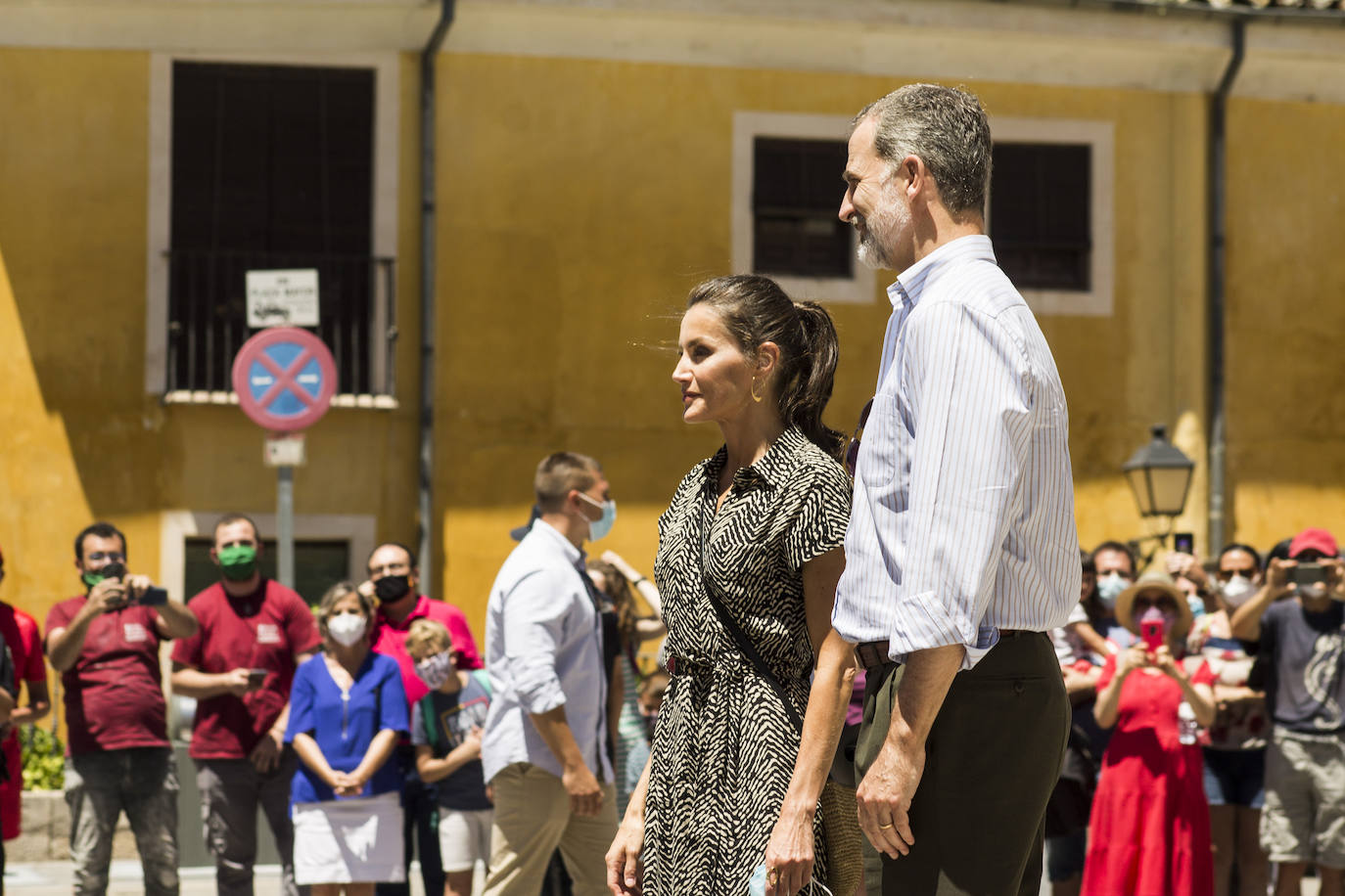 Fotos: Letizia triunfa en Cuenca con un favorecedor mono de 40 euros