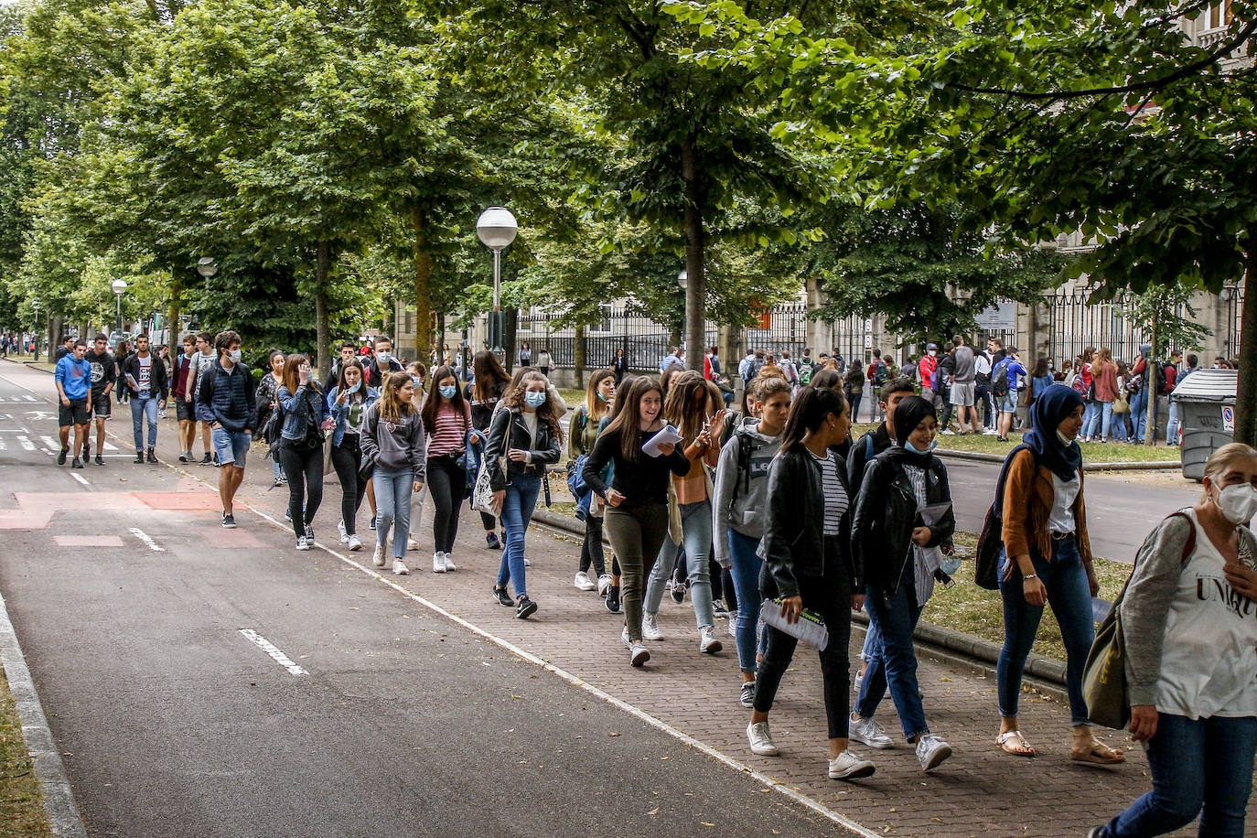 Fotos: 1.776 alumnos inician la prueba de Selectividad en Álava