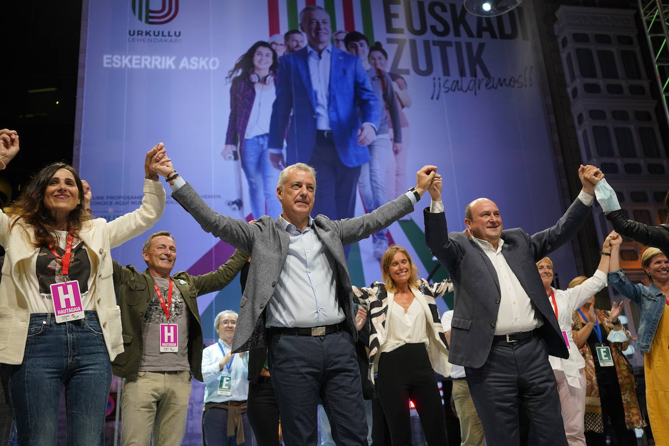 Fotos Elecciones Euskadi 2020: El PNV celebra el triunfo en las urnas