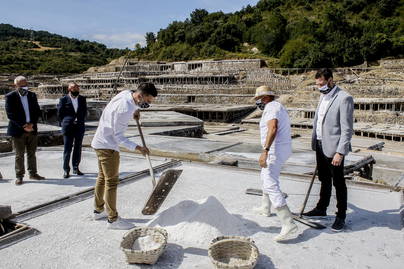 Jon Gil (Aspaldiko) participa de la cosecha.