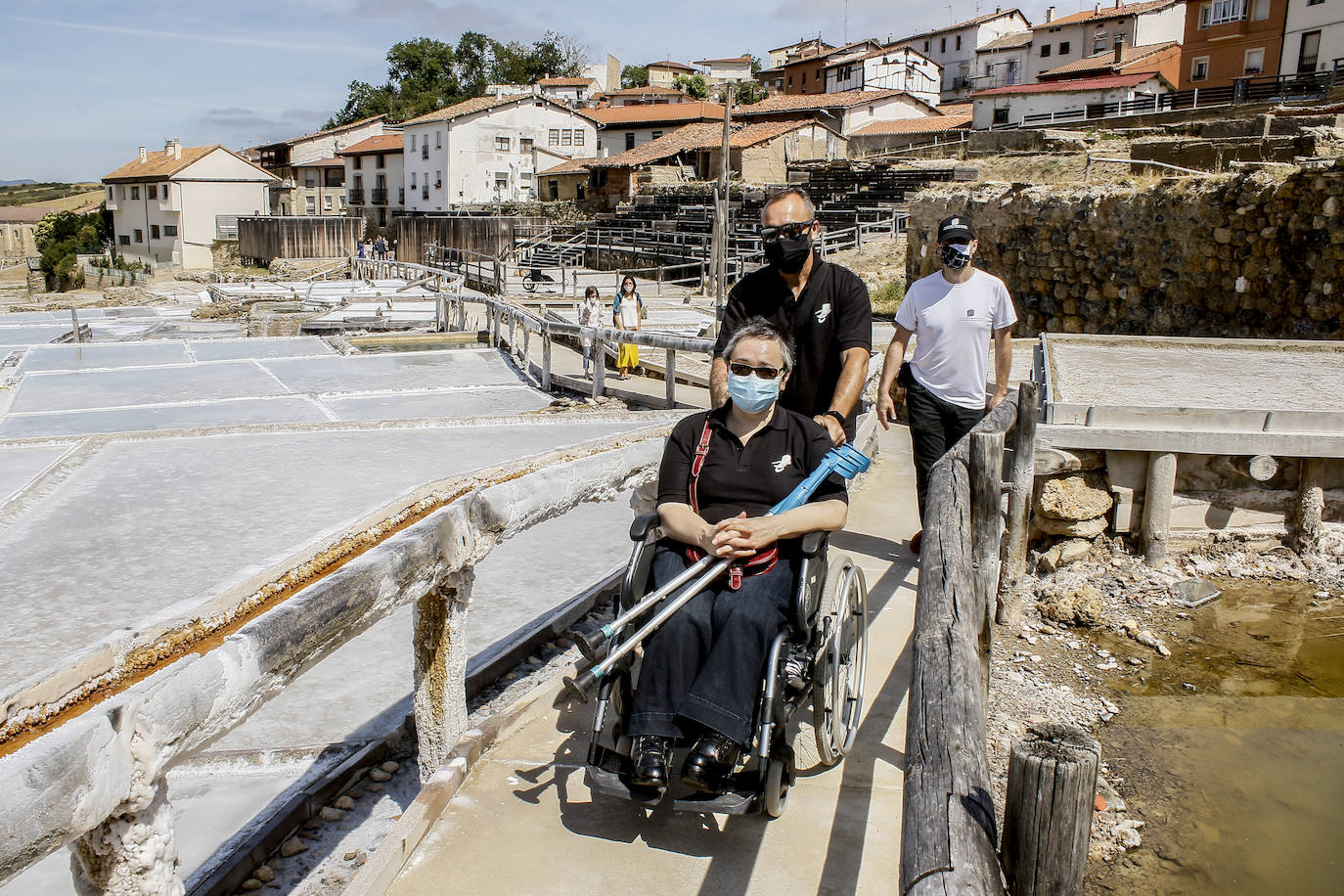 Inauguración de la nueva pasarela y visita al Valle.