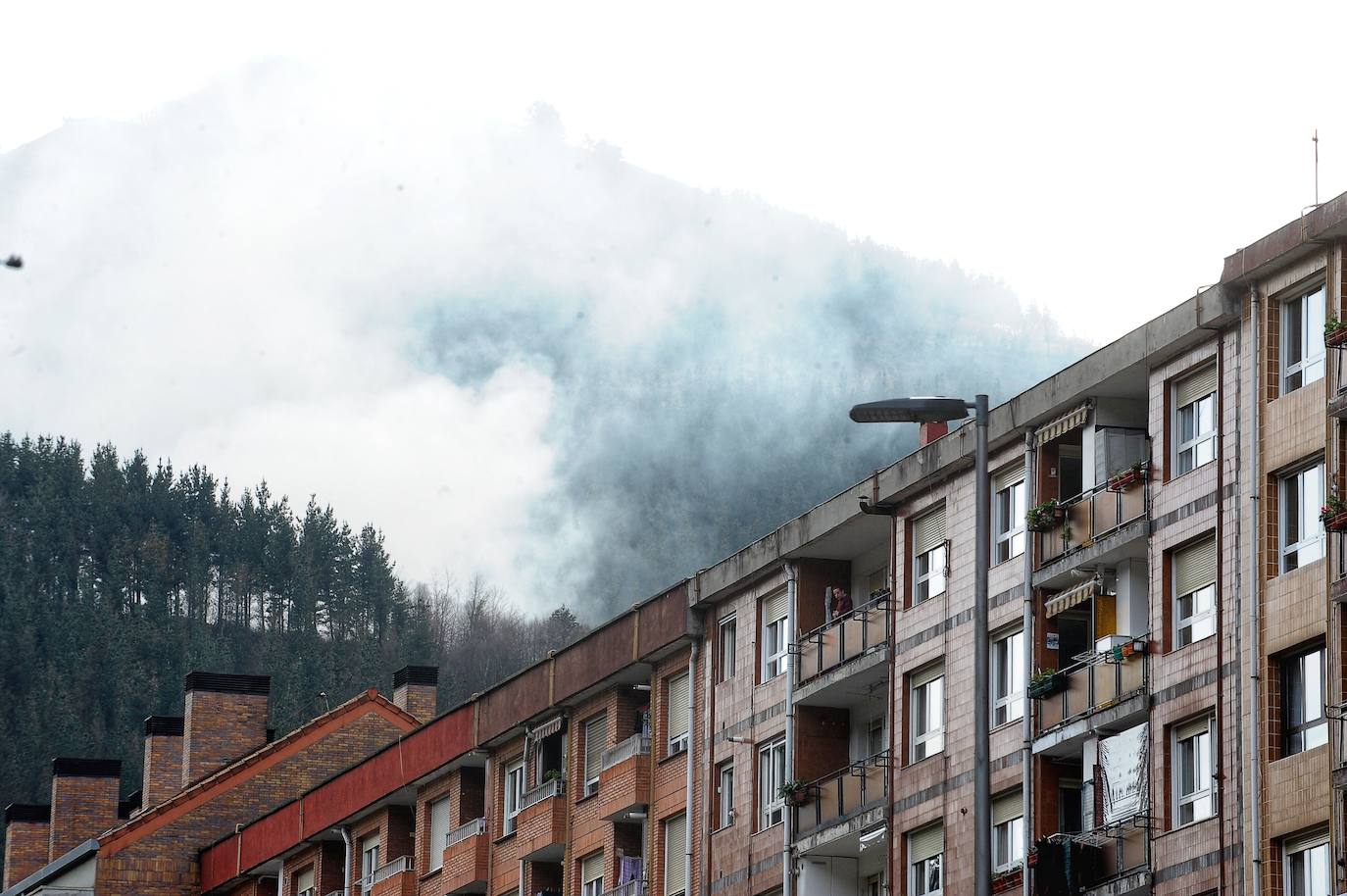 Se declara un incendio entre los restos del vertedero.