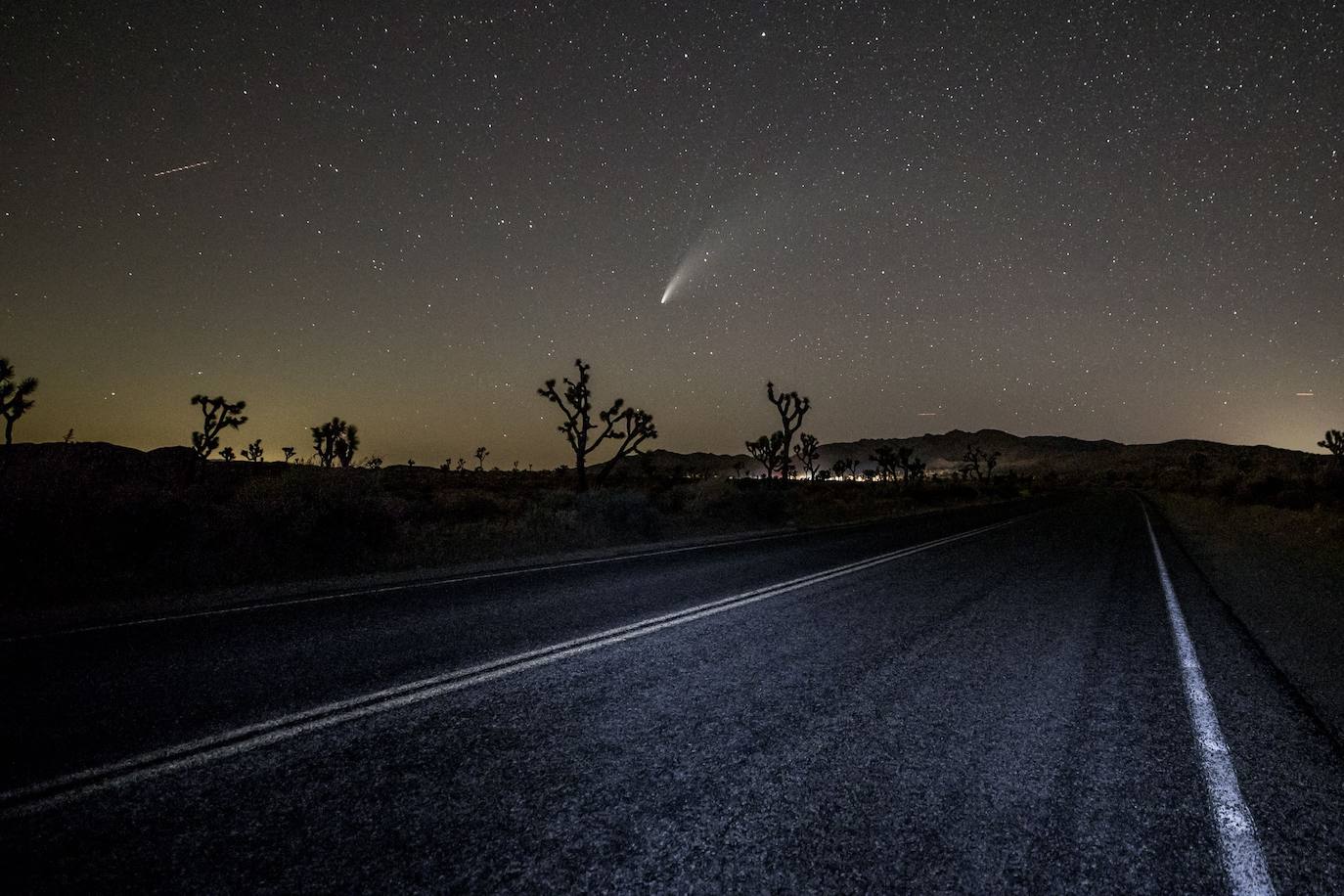 Fotos: El paso del cometa Neowise desde la Tierra, algo que no ocurría hace más de 20 años