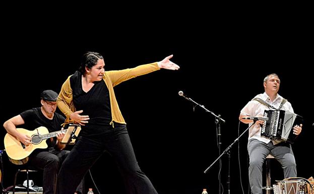 Las coreografías fueron muy modernas y mestizas.