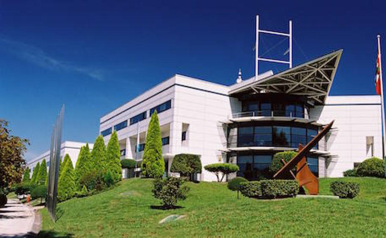 Edificio Barco, sede central del Parque Tecnológico de Bizkaia, uno de los emplazamientos donde se desplegaran esta nueva red. 