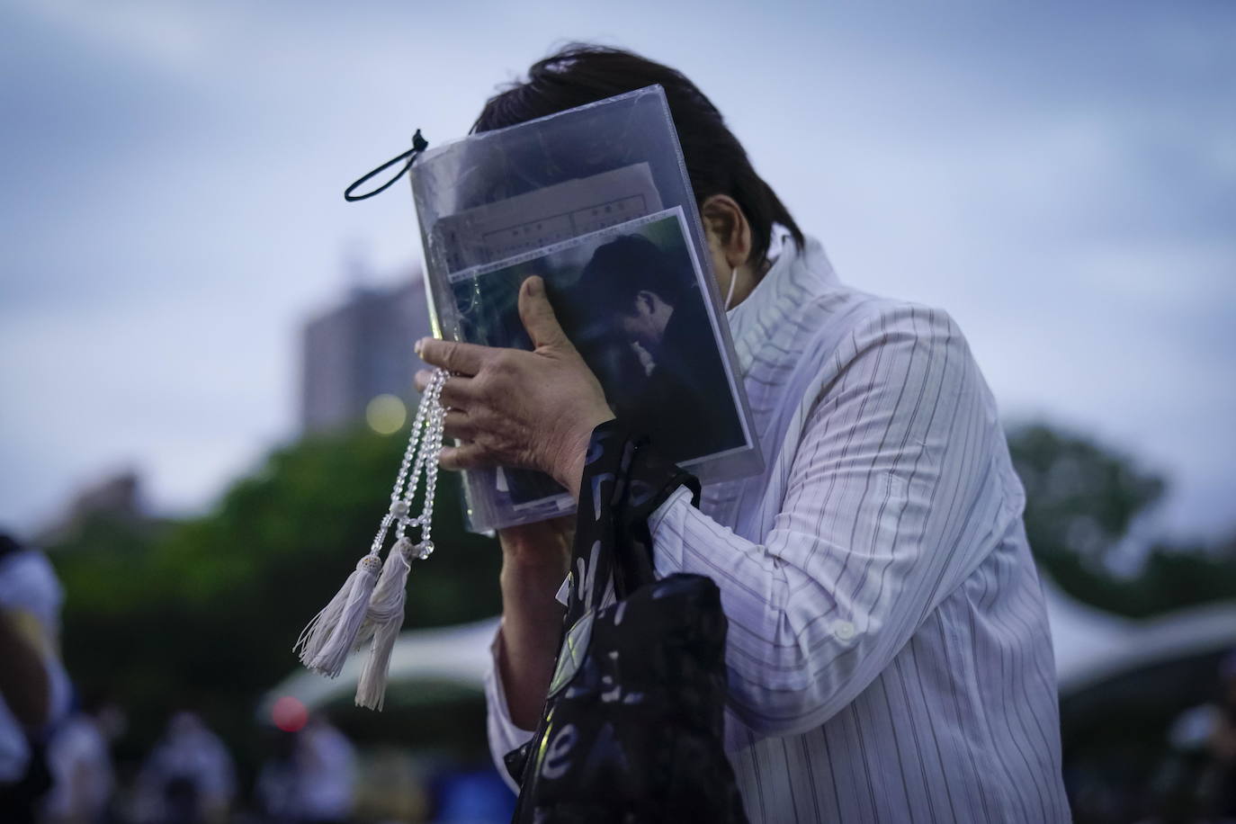 Fotos: Homenaje a las víctimas de la bomba atómica lanzada por EEUU en 1945