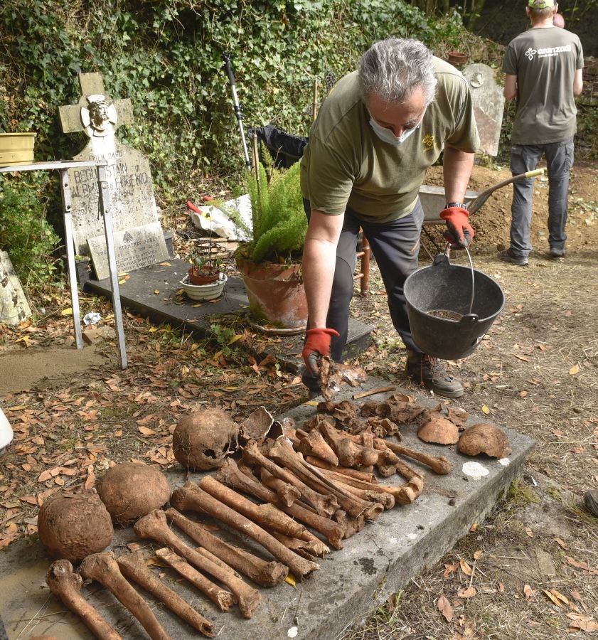 Fotos: Aranzadi localiza los restos del gigante de Altzo