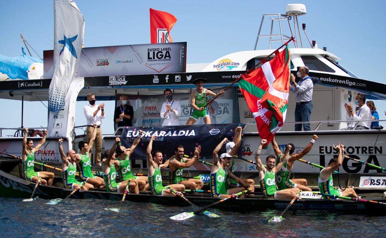 Hondarribia y Santurtzi sacan el látigo