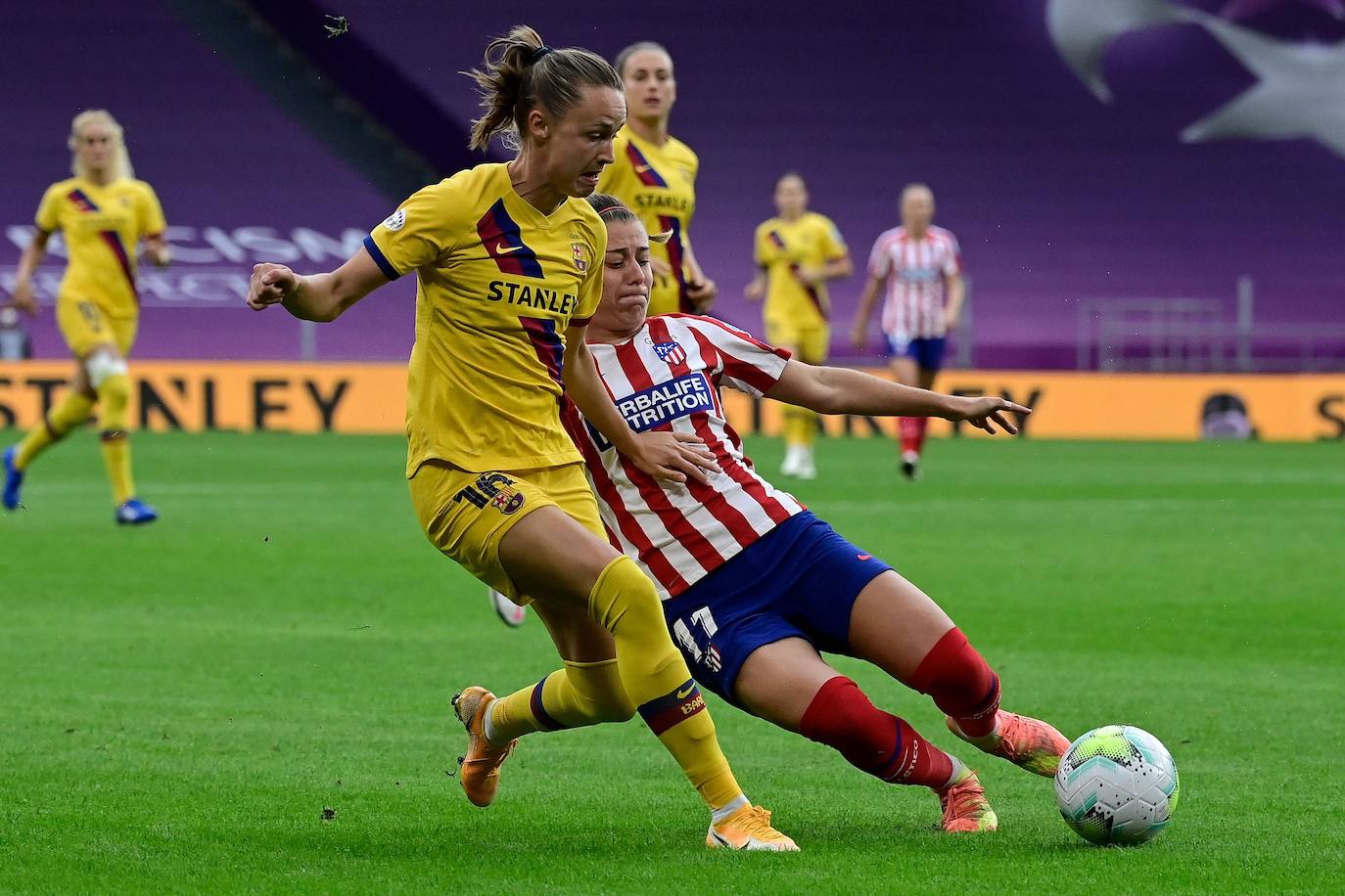 Fotos: Las mejores imágenes del partido entre el Barcelona y el Atletico Madrid en San Mamés