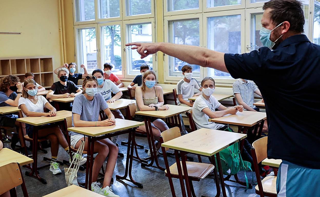 Educación plantea crear «grupos burbuja» en cada aula para limitar posibles contagios