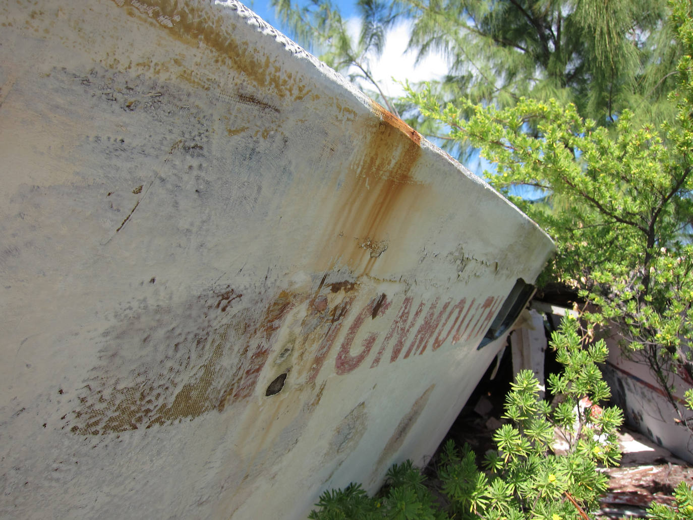 Cuando el barco fue encontrado a la deriva en medio del Atlántico el 10 de julio 1969, Crowhurst no se encontraba en él. Lo que pasó realmente con Donald y su Teignmouth Electron en aquella regata es un misterio. La nave acabó abandonada. 