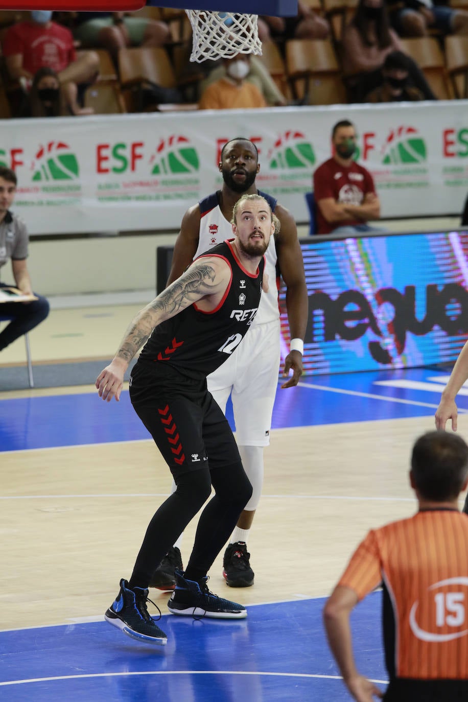 Fotos: Las mejores imágenes del Baskonia - Bilbao Basket de la Euskal Kopa