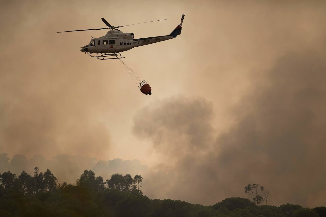 Fotos: Las llamas en Huelva calcinan más diez mil hectáreas