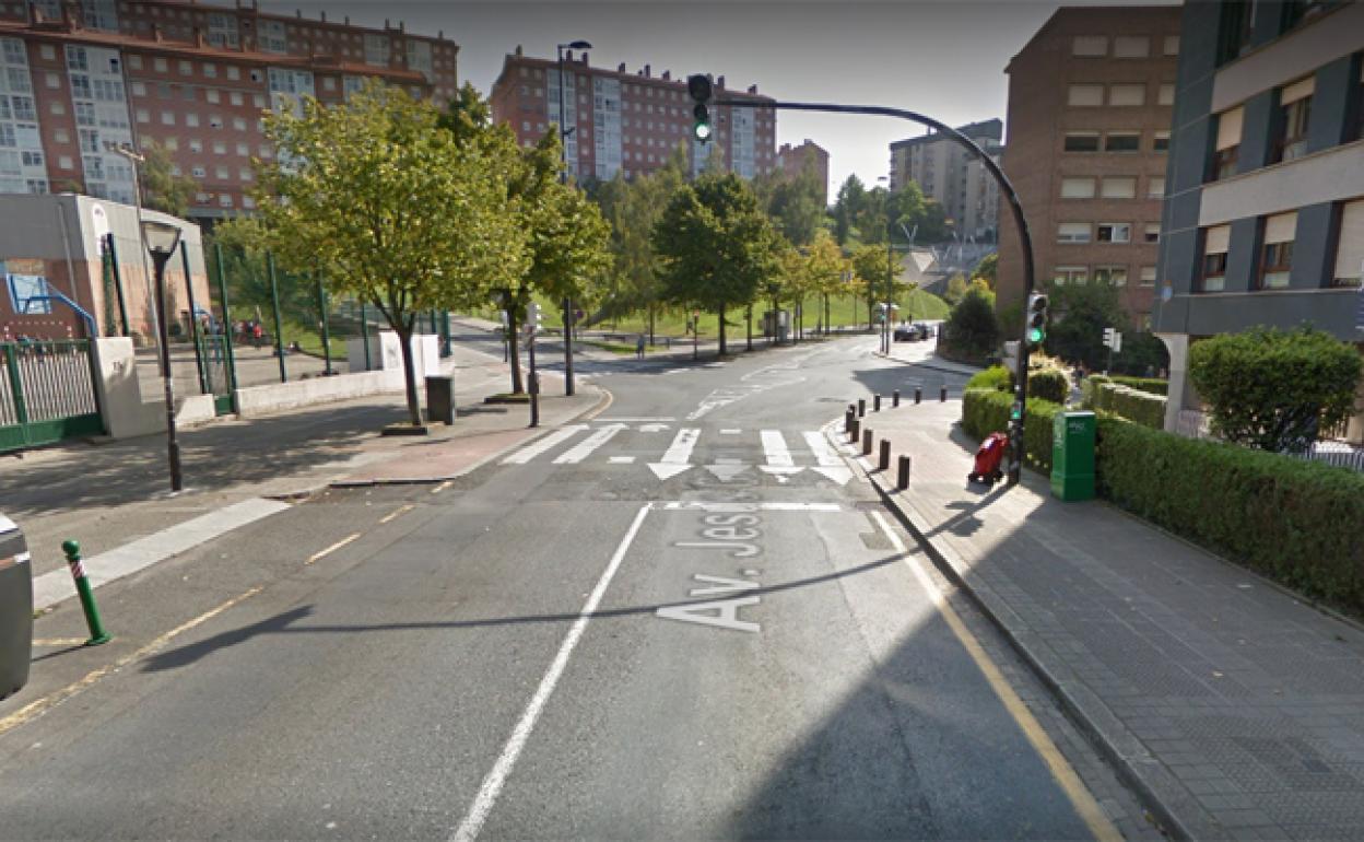 El accidente se ha producido cerca de la ikastola Begoñazpi.