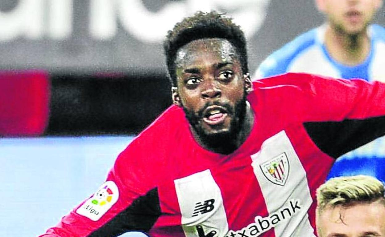 Williams busca el remate en un partido ante el Leganés. 