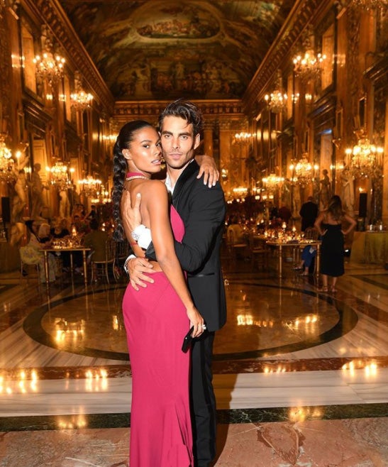 Fotos: Jon Kortajarena, Nieves Álvarez y Ester Expósito: embajadores de lujo en una exclusiva fiesta en Roma