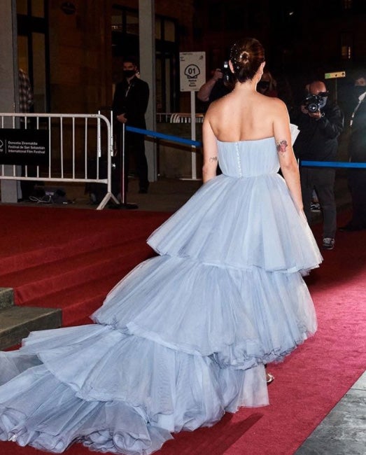 Fotos: La reina del Zinemaldia: Blanca Suárez se marca un «Kendall Jenner» en la alfombra roja