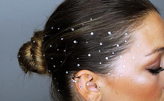 Cómo recrear desde tu casa el peinado fantasía de Blanca Suárez en Zinemaldia