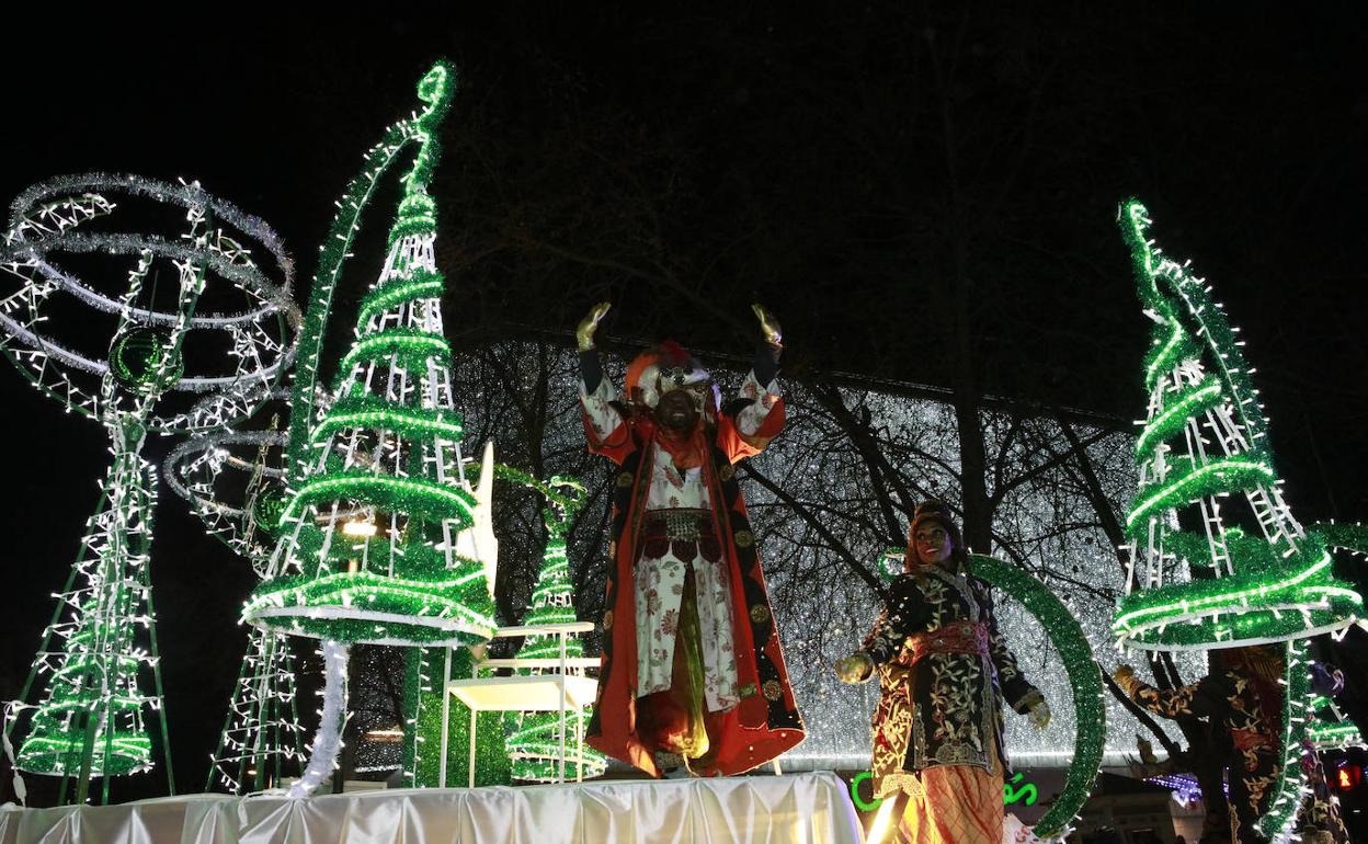 La anterior Cabalgata de Reyes Magos en la capital alavesa.