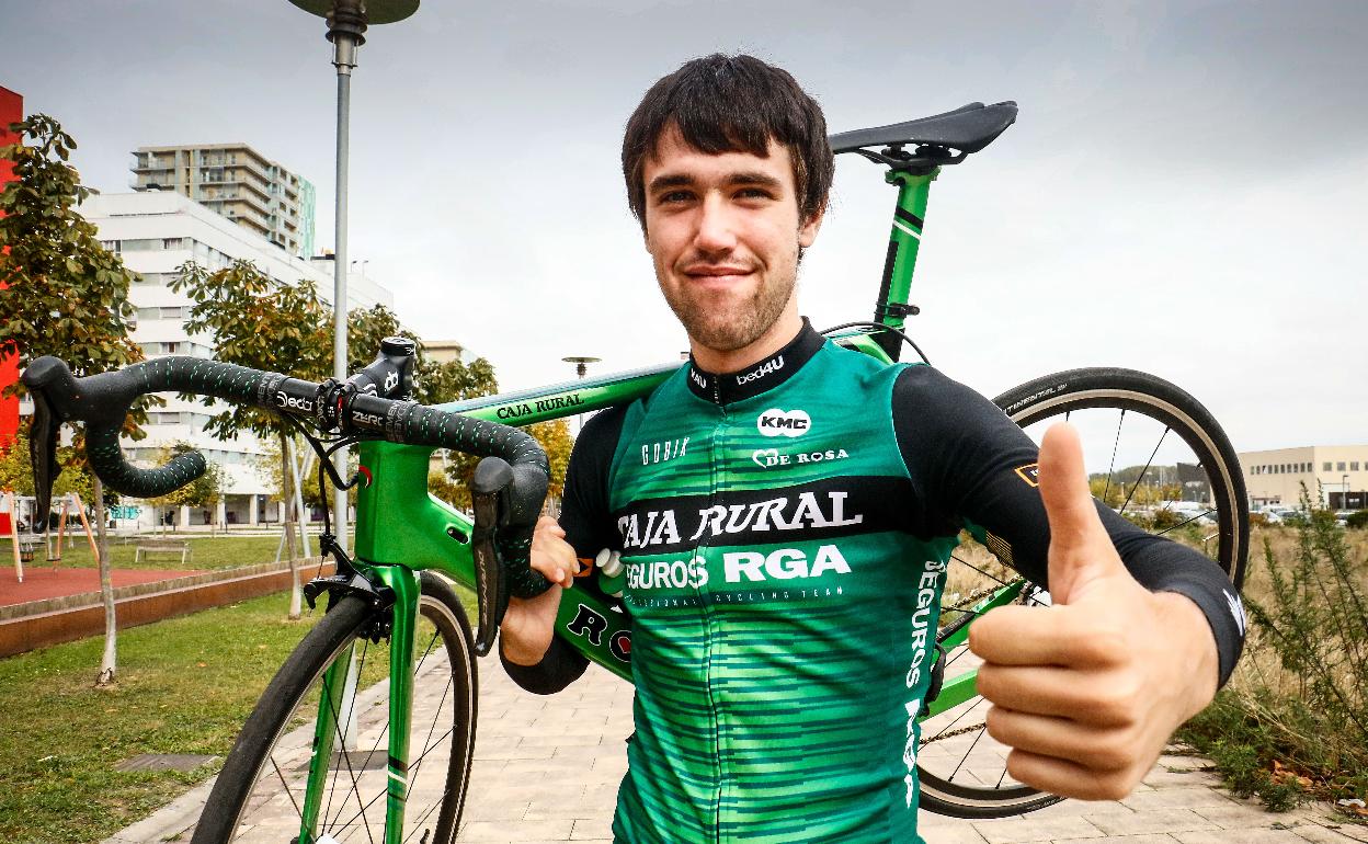 Oier Lazkano, corredor del Caja Rural.