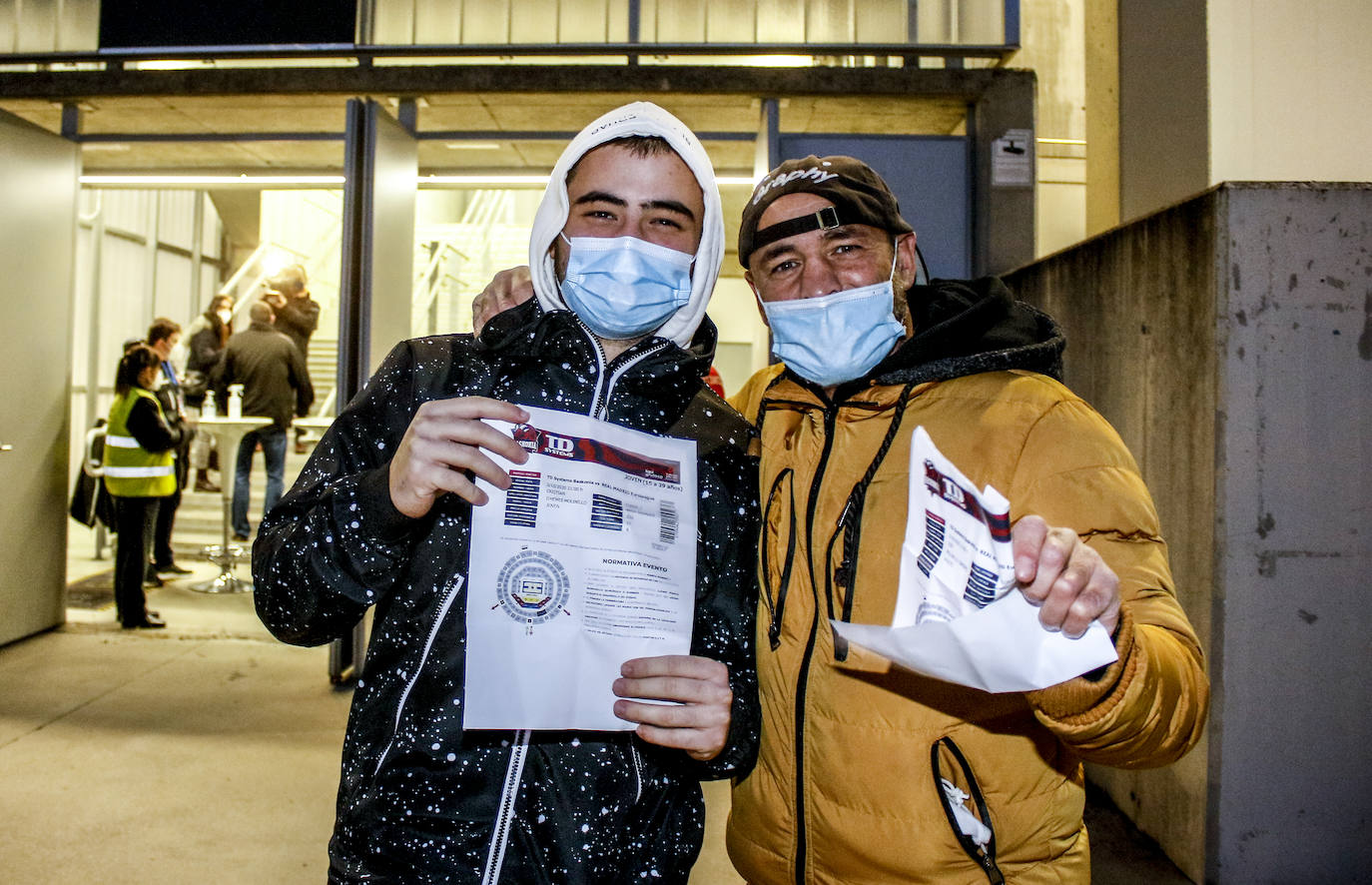 Fotos: Así vivió la afición el regreso al Buesa Arena