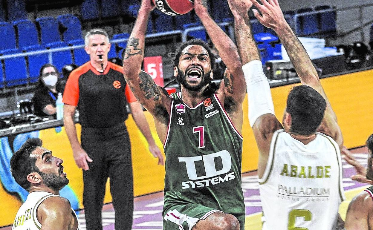 Henry fue el faro del Baskonia ante el Real Madrid.