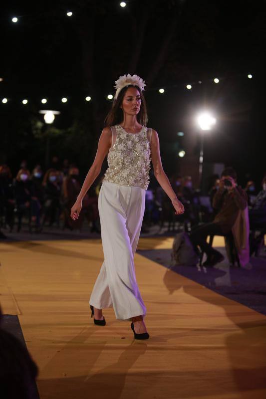 Ríos Moda presentó su colección 'Aves del paraíso' con propuestas elegantes en tonos negros, fucsias o verdes