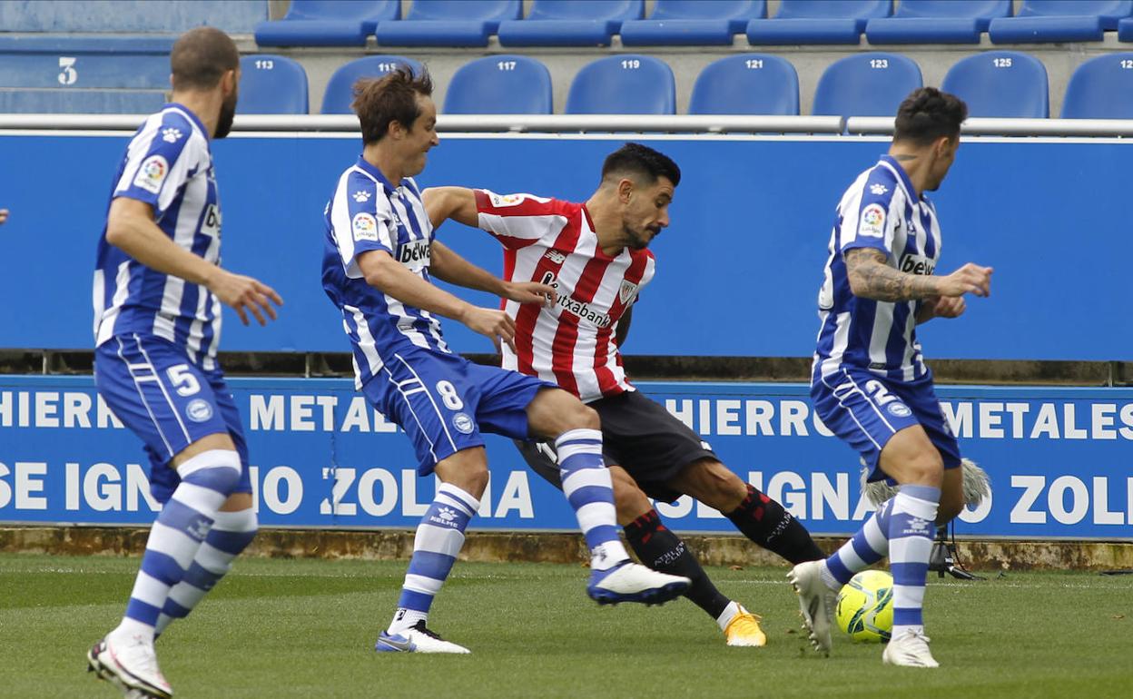 Yuri, en un momento del partido.