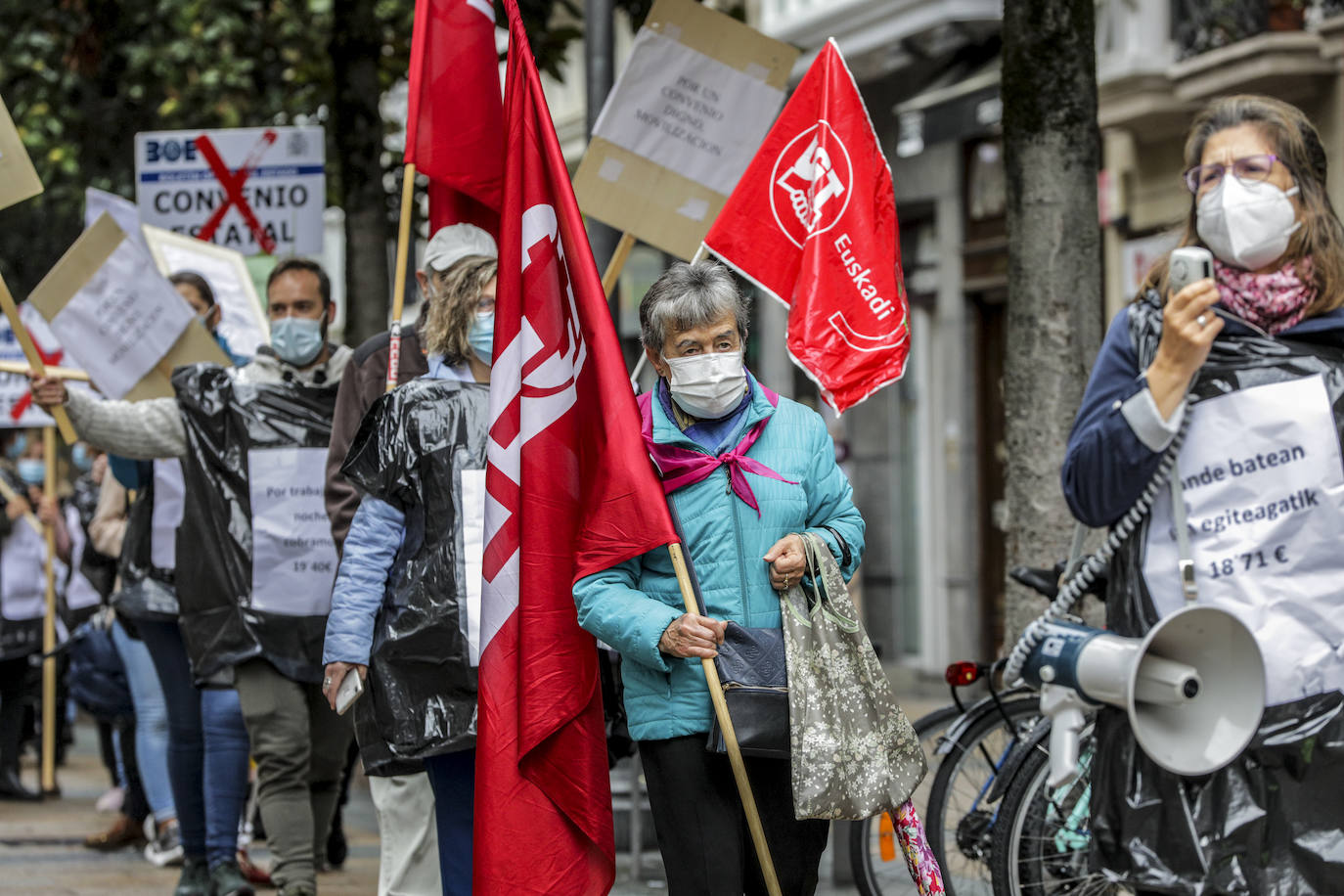 Primer día de huelga en las residencias privadas por unos salarios que no llegan a mileuristas. 