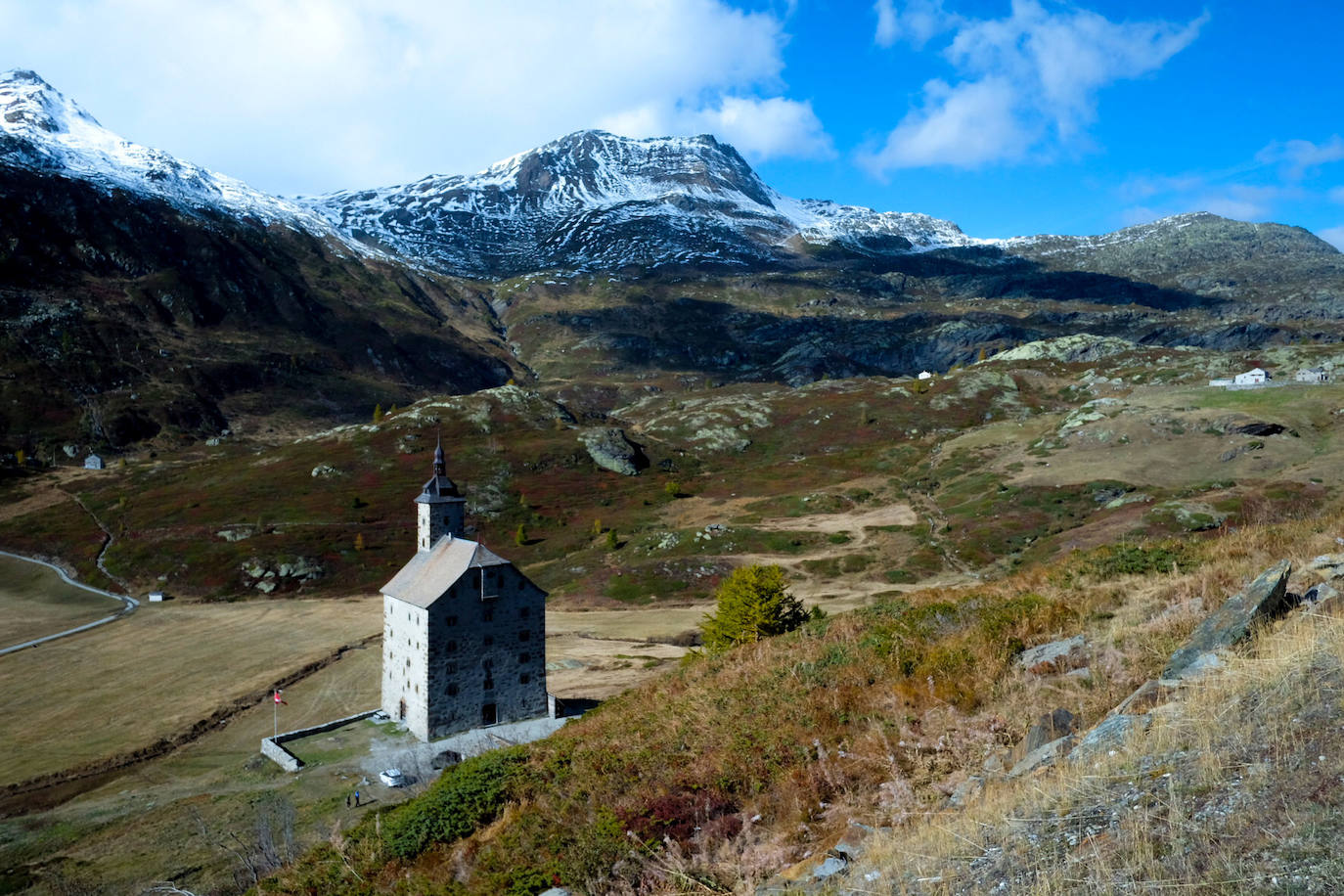 Una vivienda junto al sendero Simplon, cerca de la ciudad suiza de Brig.