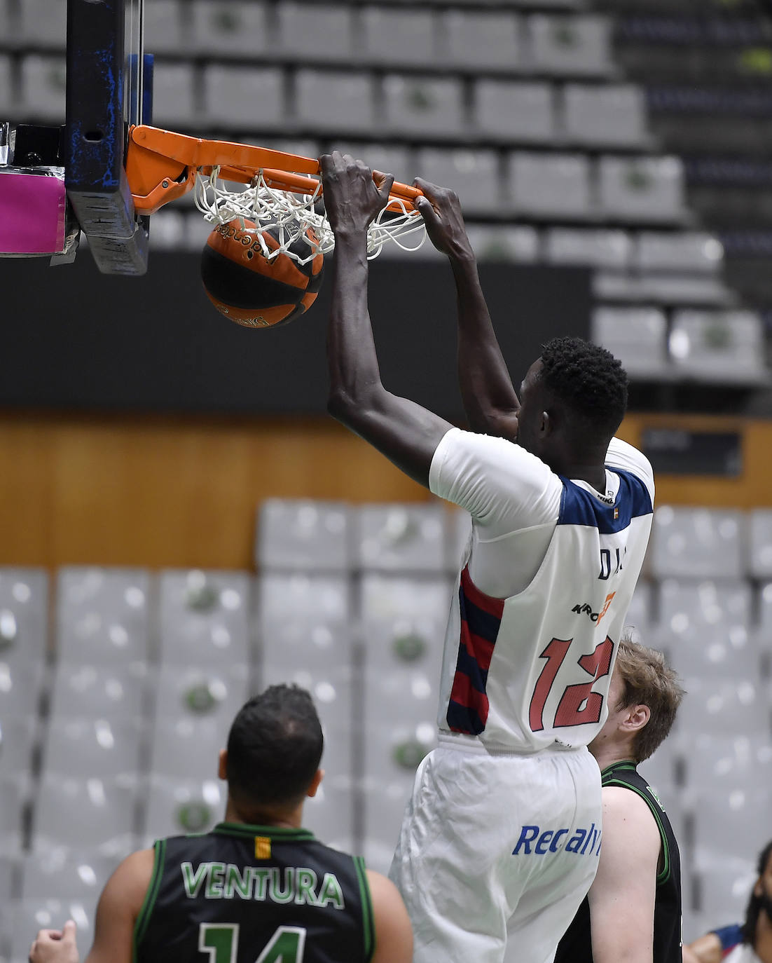 Fotos: El Joventut-Baskonia, en imágenes