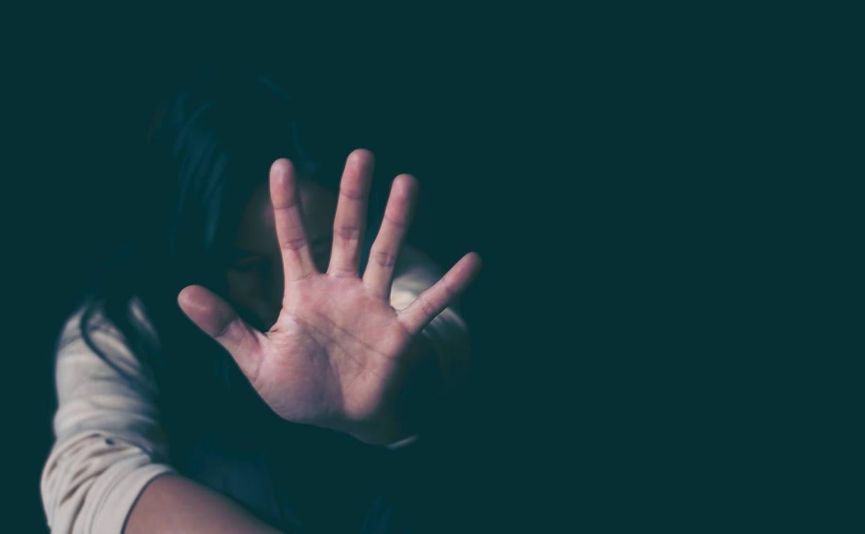 «Eta neska? Nork sendatuko ditu haren zauriak?».