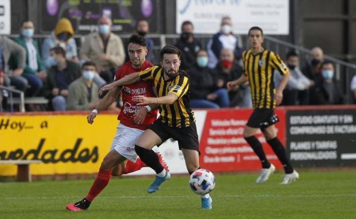 El Barakaldo cayó ante el Laredo por 2-0