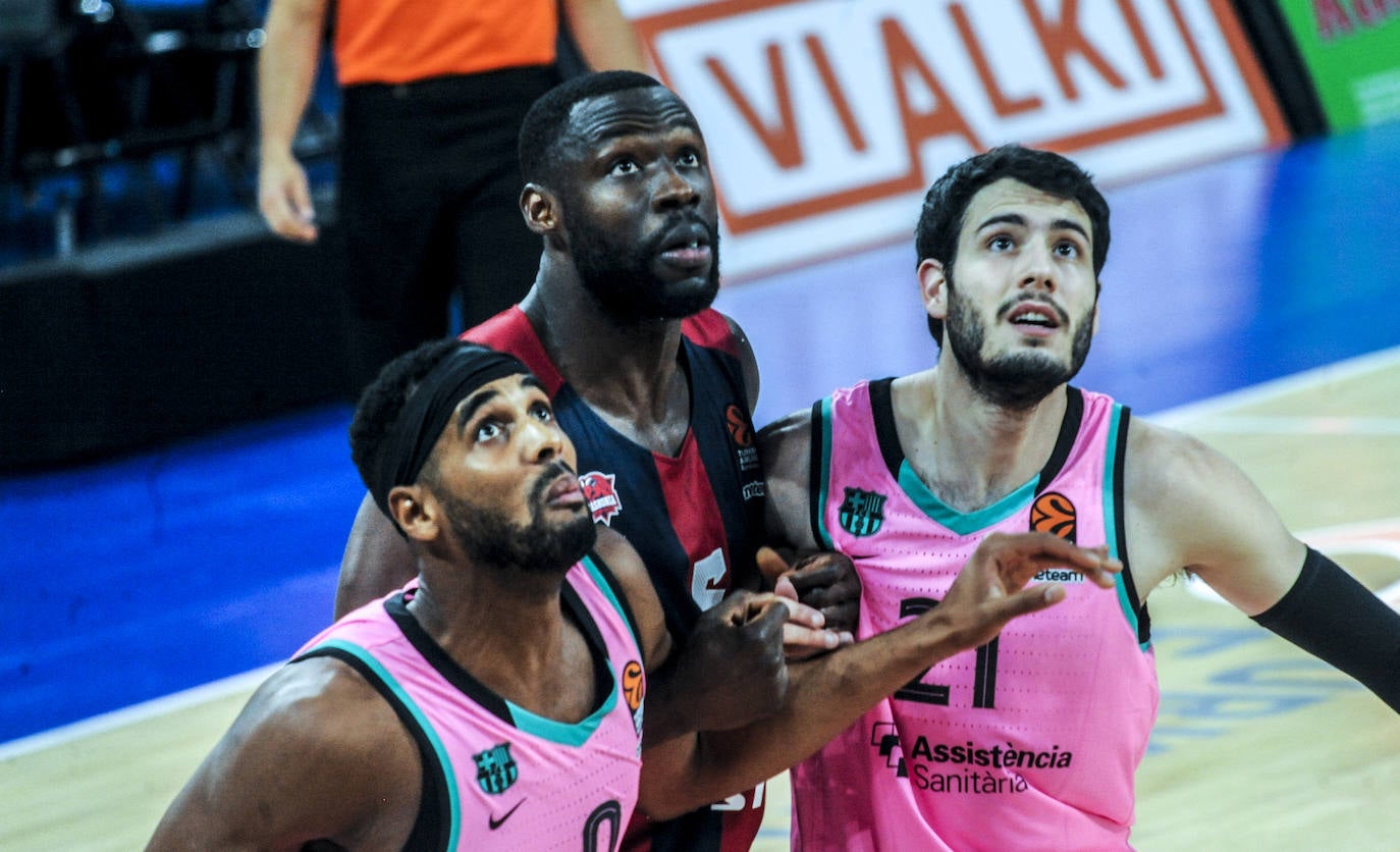 Las fotos del Baskonia - Barcelona de Euroliga. 