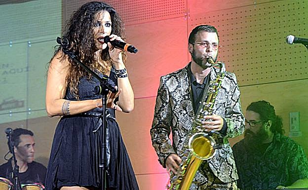 Dudu y Ekhi, los mejor vestidos.