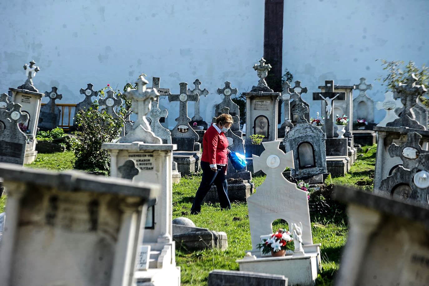 Cementerio de Portugalete, día de todos los santos de 2020, en estado de alarma por Coronavirus.