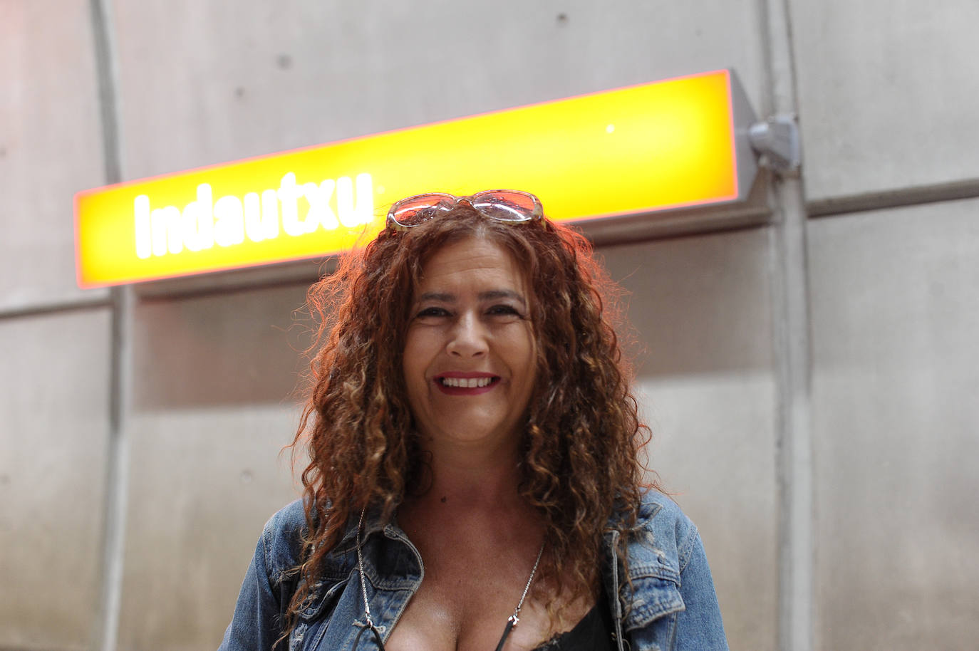 "Antes, cuando no había metro, cogía la oruga, el autobús articulado, a Barakaldo, e iba petado. El metro es estupendo, estéticamente me gusta mucho". 