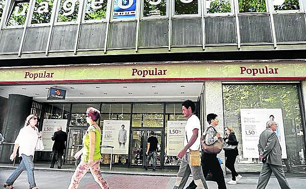 Popular y Pull&Bear ejemplifican el cambio comercial. 