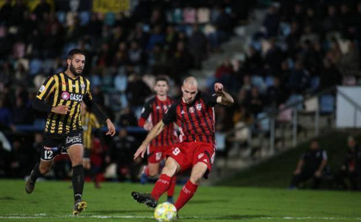 Aitor Larrazabal incide en dar «un paso en lo psicológico» para batir a la Real Sociedad B