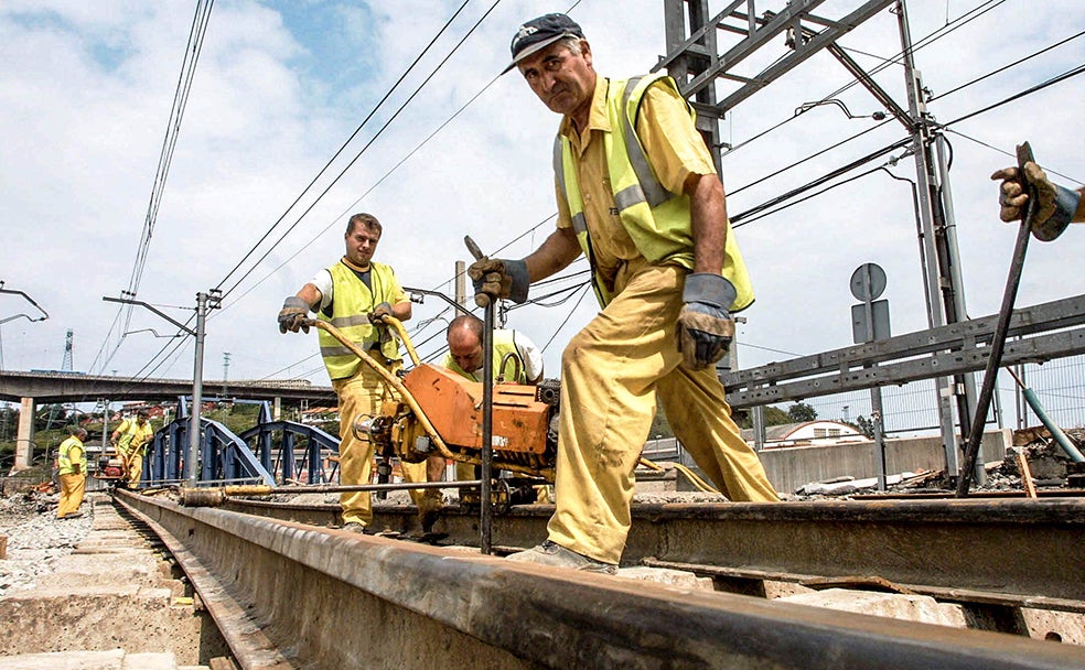Obras del metro en la cercanias de la estación de Lutxana