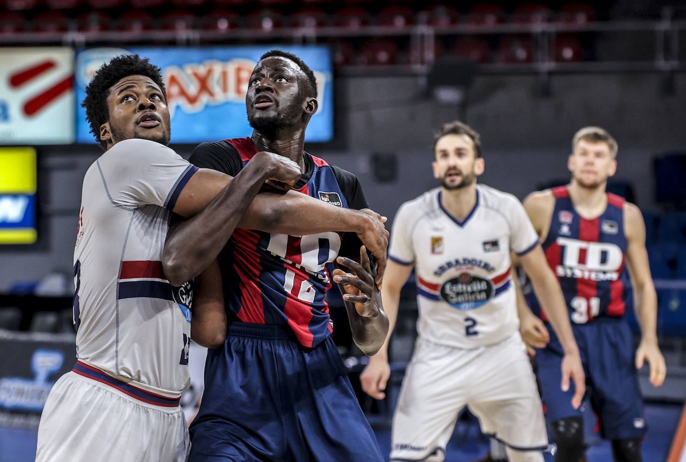 Fotos: Las mejores fotos del TD Systems Baskonia – Monbus Obradoiro