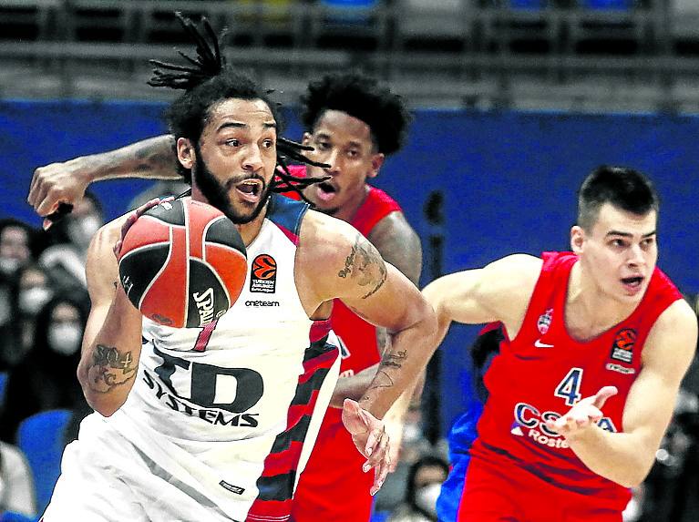 Henry sale a la carrera en el duelo ante el CSKA 