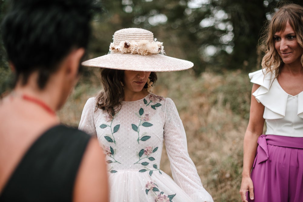 Fotos: La boda alternativa de Ismael (de «El conquistador del fin del mundo») e Iraia en el Valle de Arratia