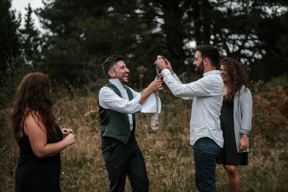 Fotos: La boda alternativa de Ismael (de «El conquistador del fin del mundo») e Iraia en el Valle de Arratia