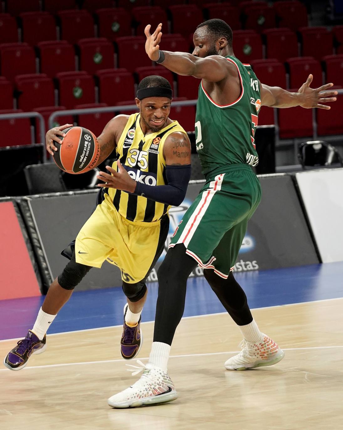 Fotos: El Baskonia-Fenerbahce, en imágenes