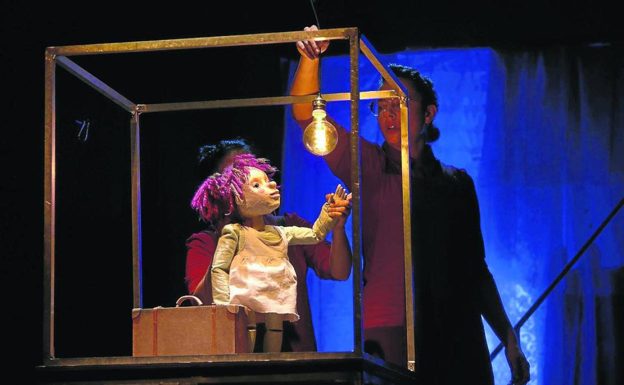 Escena de 'Kotondarrak', de la compañía Anita Maravillas. 