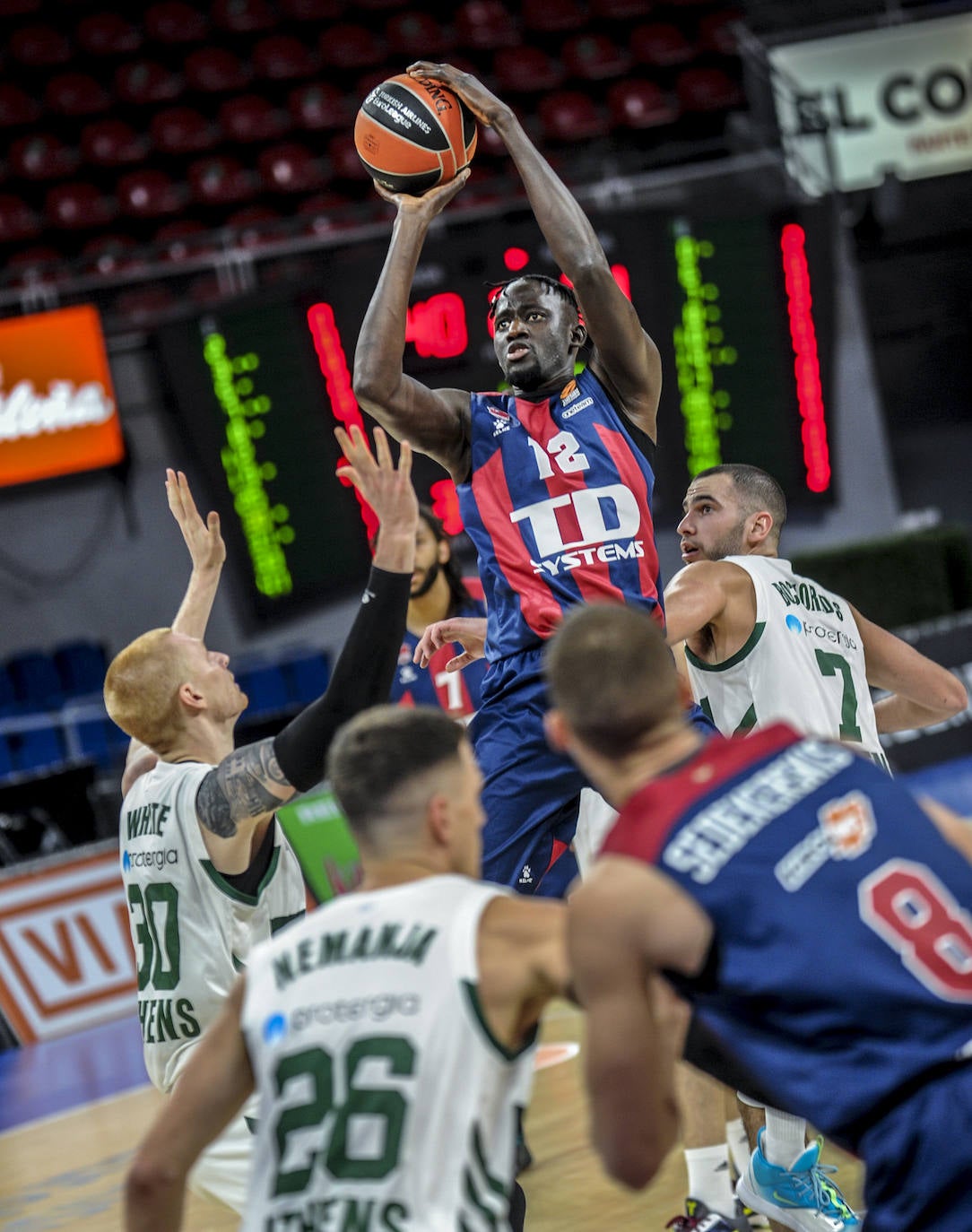 Fotos: El Baskonia-Panathinaikos, en imágenes